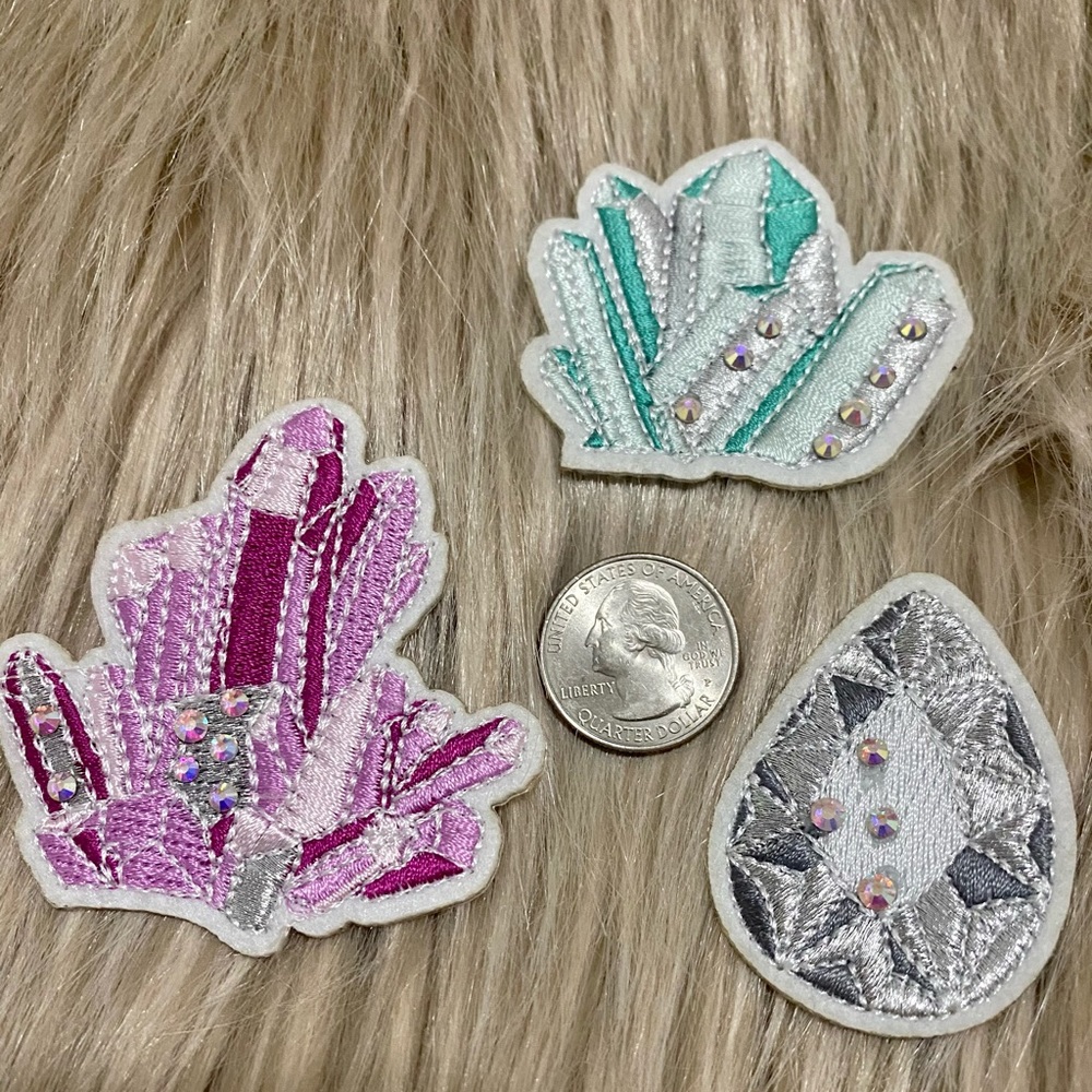 🔮Crystal Patches🔮 - Picture 2 of 3